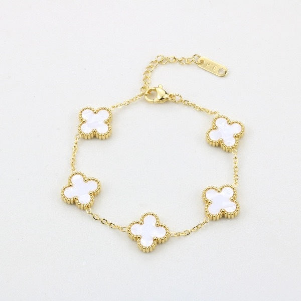 Four leaf clover bracelet