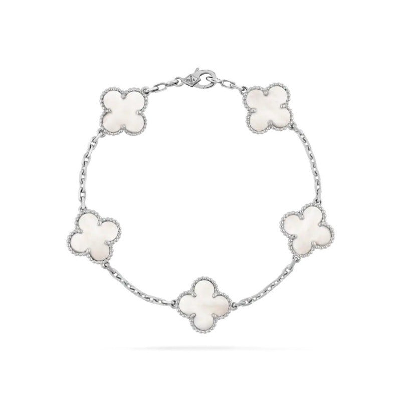 Four leaf clover bracelet