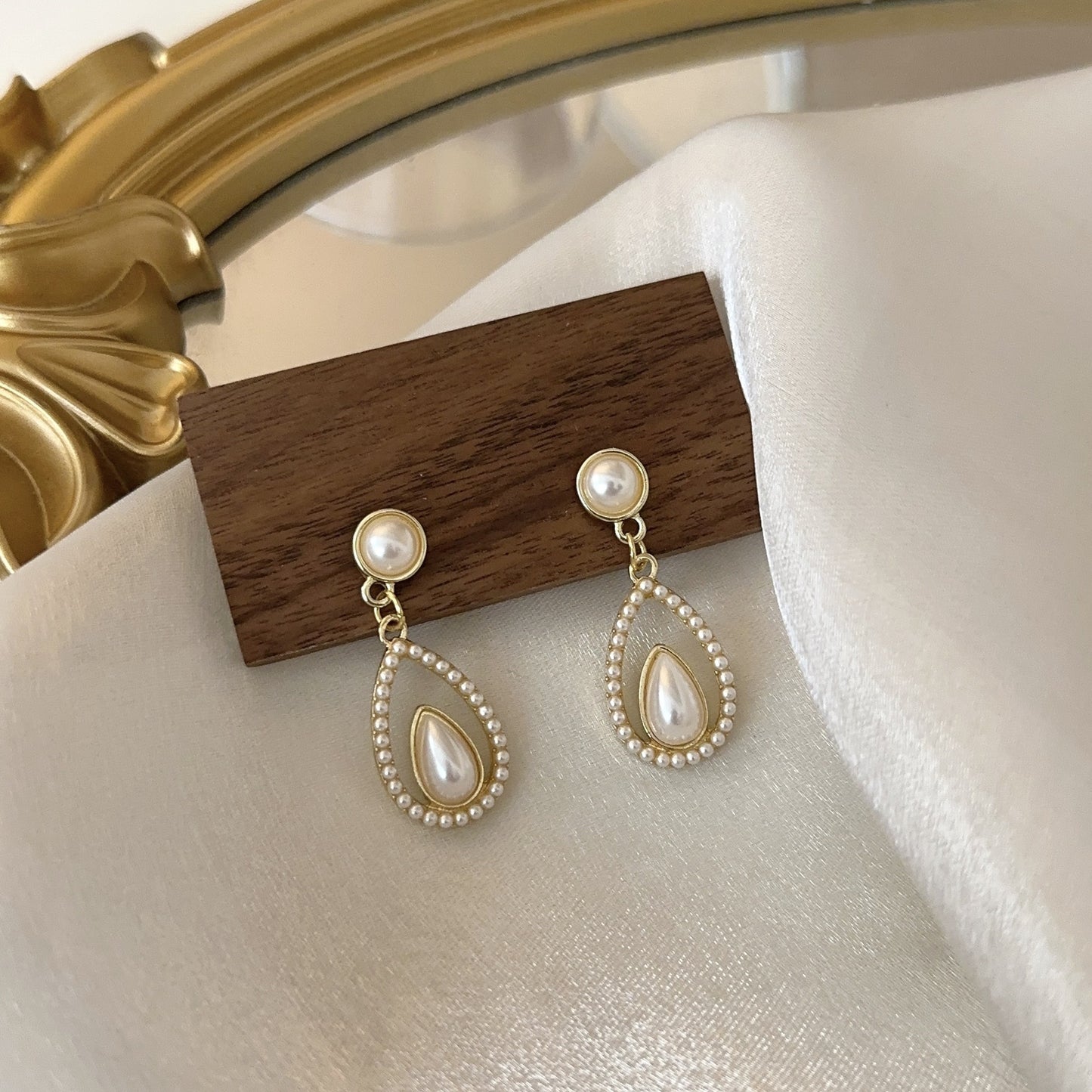 Droplet earrings