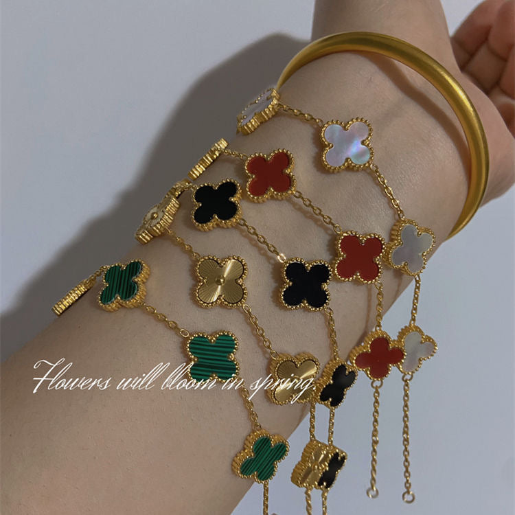 Four leaf clover bracelet